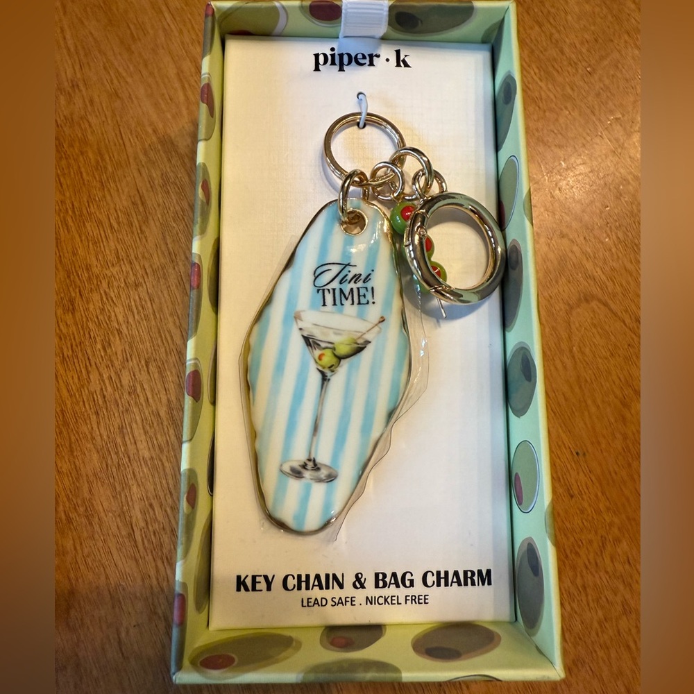 Piper-k Tini Time key chain & bag charm